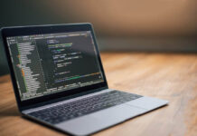 Should You Choose Software Engineering or Data Engineering? A Practical Comparison Should You Choose Software Engineering or Data Engineering? A Practical Comparison