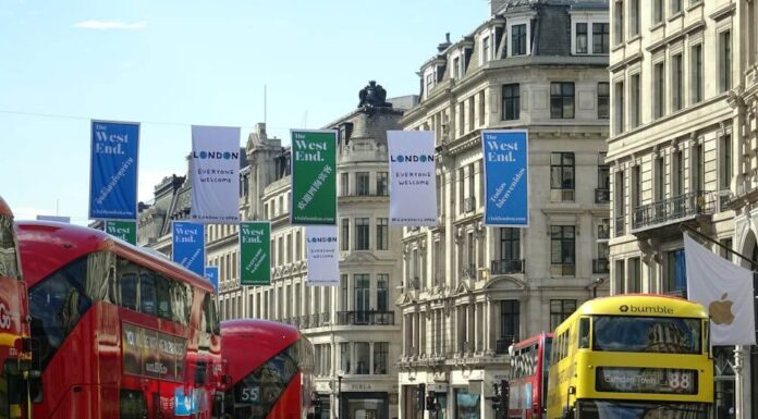 Why Phoenix Businesses Still Fall in Love With Print Banners Why Phoenix Businesses Still Fall in Love With Print Banners