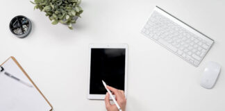 The Eco-Entrepreneur’s Guide to Running a Paperless Business The Eco-Entrepreneur's Guide to Running a Paperless Business
