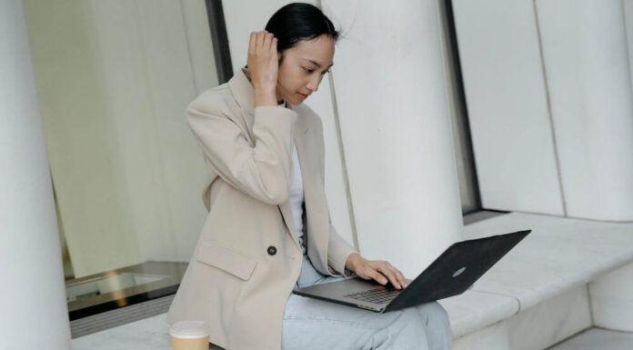 Financial Habits That Set Successful Entrepreneurs Apart Financial Habits That Set Successful Entrepreneurs Apart