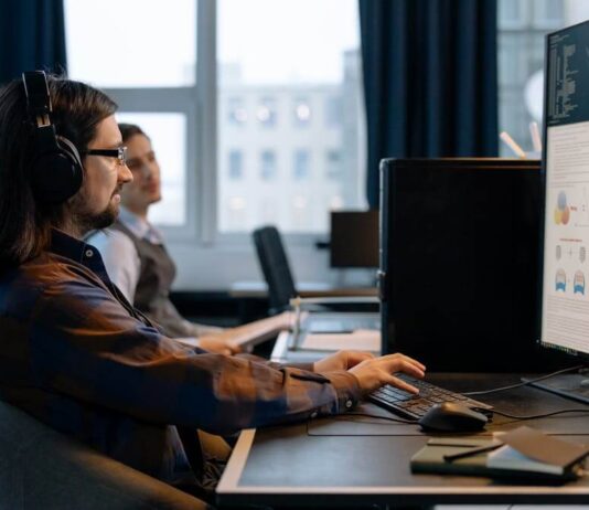 Customer Reference Software vs Manual Processes: Which Is Right for Your Business Customer Reference Software