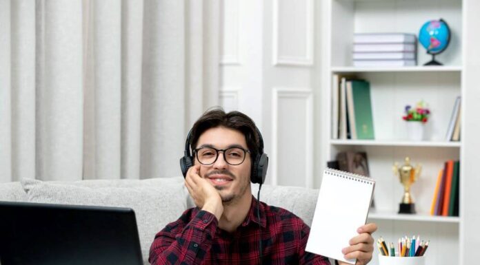 The Home Office Eye Health Checklist Every Remote Worker Should Go Through The Home Office Eye Health Checklist Every Remote Worker Should Go Through