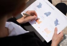 The Market Expansion Checklist: 6 Essential Steps to Evaluate a New Geographic Territory The Market Expansion Checklist: 6 Essential Steps to Evaluate a New Geographic Territory